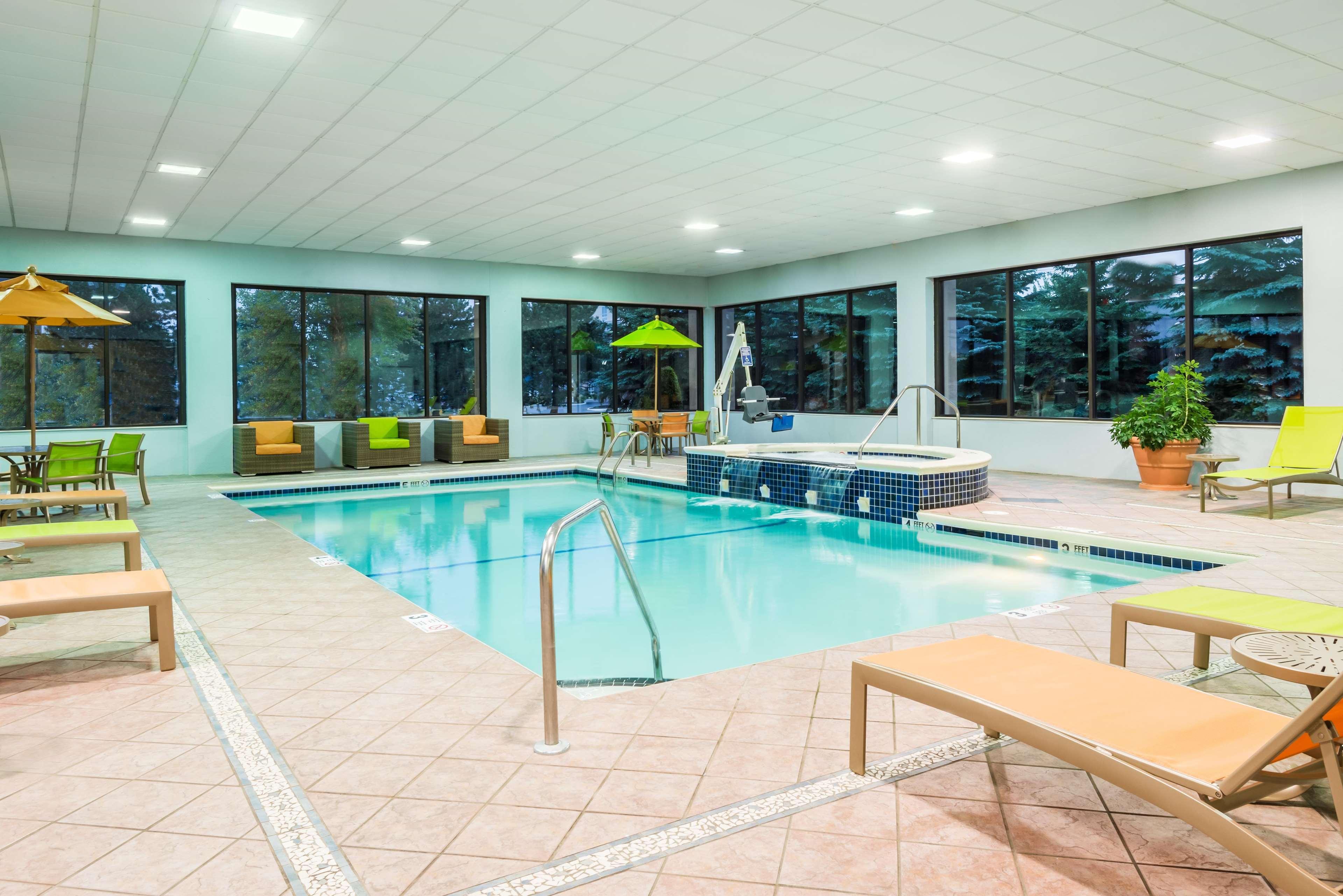 Hampton Inn Buffalo-Airport Galleria Mall Чиктовага Экстерьер фото