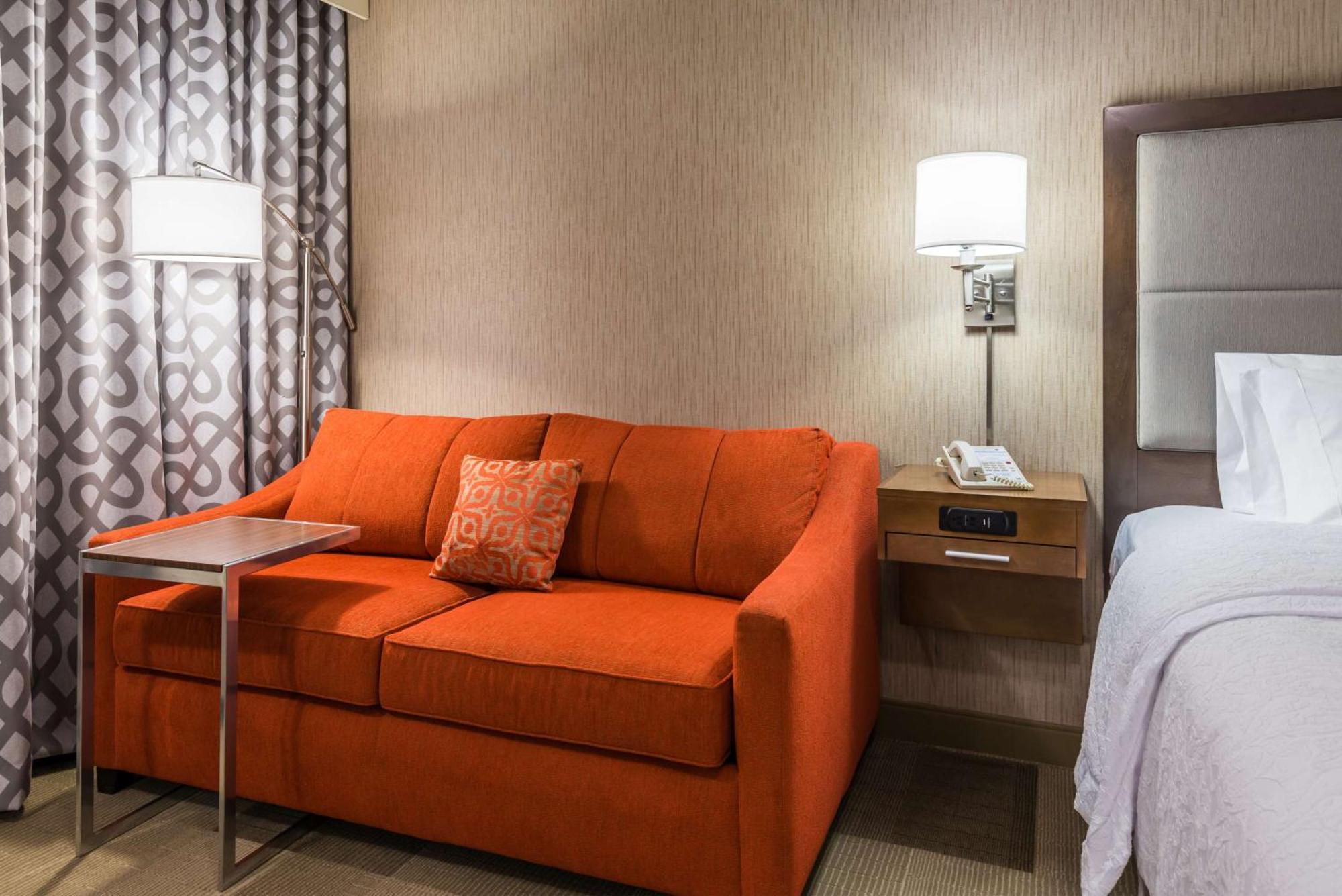 Hampton Inn Buffalo-Airport Galleria Mall Чиктовага Экстерьер фото